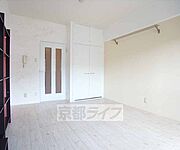 7．8帖の洋室です。