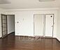 リビング/ダイニング：広々としたお部屋で過ごしやすい
