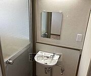 独立した洗面台です
