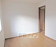 明るい洋室です