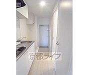 すっきりとした綺麗な廊下です。