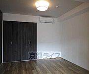 スタイリッシュな洋室です