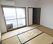 落ち着いた雰囲気のお部屋です