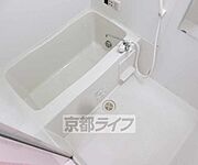 清潔感のあるバスルームです