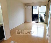 やさしい日射しがこぼれてきます