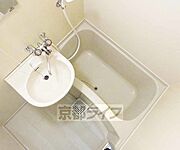 コンパクトなお風呂です