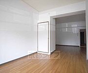 改装も綺麗にはいっています。