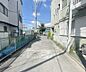 周辺：・建築中