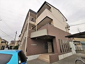 ロイヤルメゾン北花田 301 ｜ 大阪府堺市北区奥本町2丁（賃貸マンション1R・3階・27.60㎡） その1