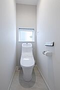 【建物プラン例】建物価格：1500万円、建物面積：82.64m2、間取：3LDK