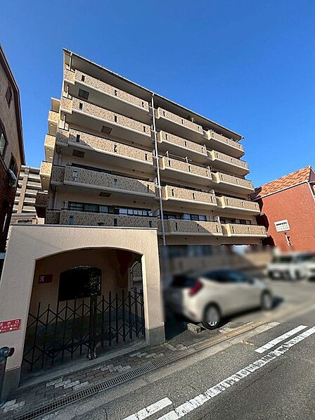 2沿線利用可能のため、通勤通学に便利な立地。