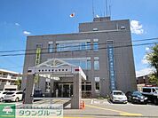 東村山警察署 81m