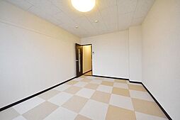 レオネクストルミナウス春日 2階1Kのリビング/ダイニング