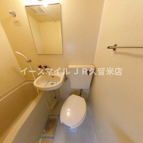 画像19:シンプルで使いやすいトイレです