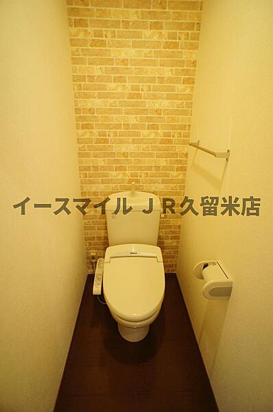 画像22:ゆったりとした空間のトイレです