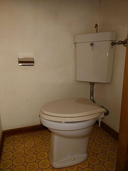 画像18:シンプルで使いやすいトイレです