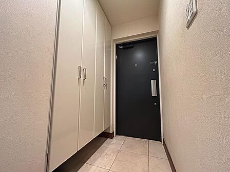 家族の靴をたっぷり収納!大型シューズクローゼット付き