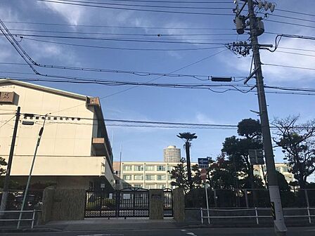 城北小学校 約650m/徒歩約9分【教育目標】自分も仲間も大切にできる子の育成 仲間に寄り添うことができる・互いの成長を認め合い喜び合う・互いに高め合うことができる子