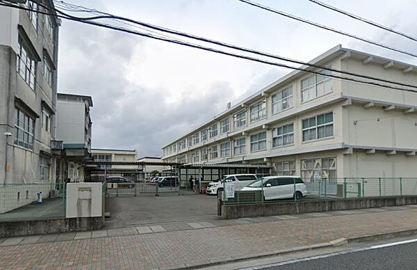 画像14:静岡市立賤機南小学校