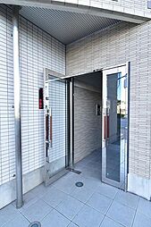 エントランスにはオートロック完備♪