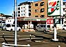 周辺：セブンイレブン 八王子狭間町店（695m）