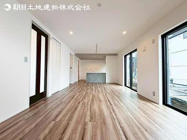 リビング/ダイニングを拡大表示