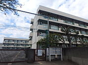 山崎小学校まで約383ｍ