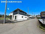 すぐのご見学や資料請求など、お気軽にお問い合わせください