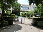 上溝中学校まで約1303ｍ