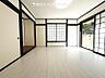 室内：お気軽にお問い合わせください。