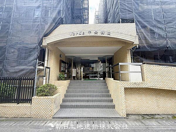 エントランスを拡大表示