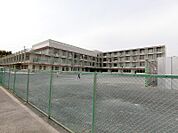 鶴川第一小学校まで約1241ｍ