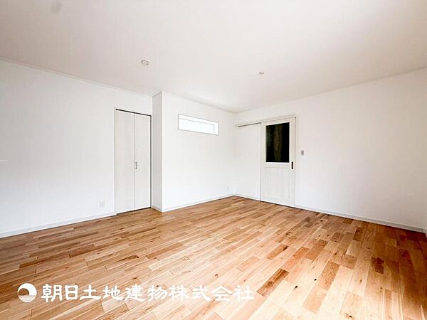 リビング/ダイニングを拡大表示