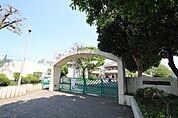 若松小学校まで約536ｍ
