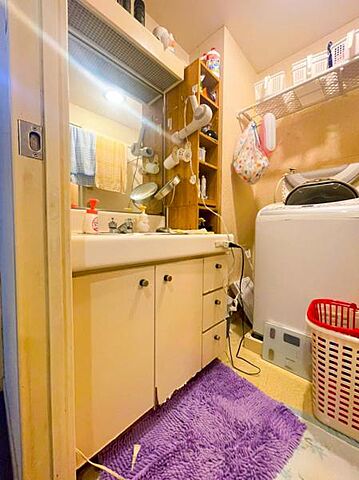 洗面 ライオンズマンション鶴川　「鶴川」駅　歩8分 1階/-