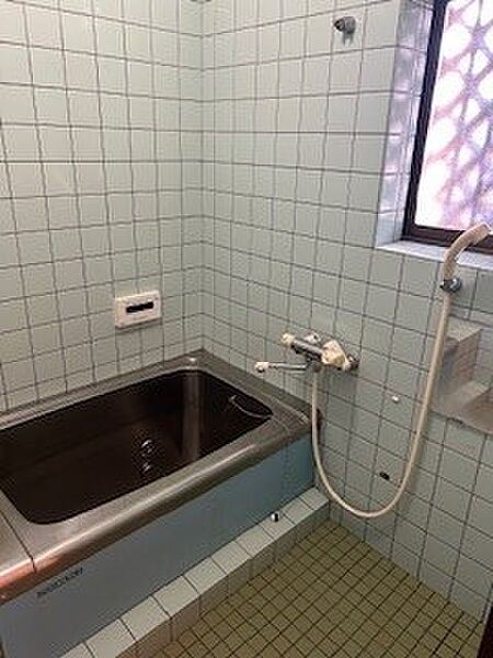 浴室を拡大表示