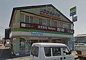 ファミリーマート土呂駅前店 377m