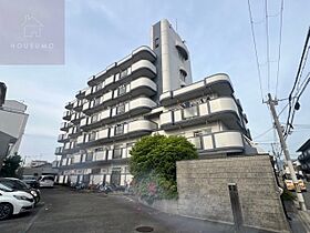 グランドファミリア高井田 302 ｜ 大阪府東大阪市西堤楠町3丁目6-30（賃貸マンション3LDK・3階・60.00㎡） その1