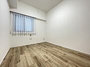 シンプルな洋室は、幅広い用途でお使いいただけます。
