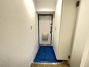 防犯性の高いダブルロックの玄関です。