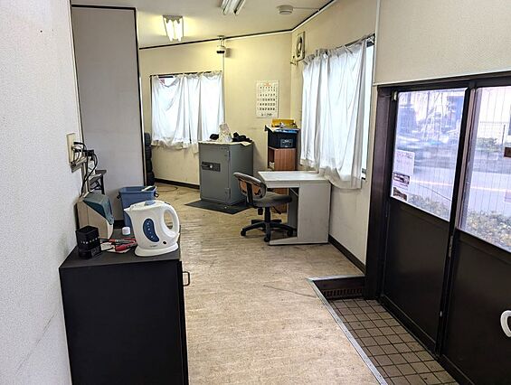 事務所1F