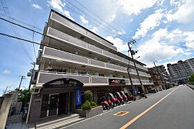 メゾン・ド・ヴィレ 城東  ｜ 大阪府大阪市城東区放出西３丁目12番39号（賃貸マンション1K・5階・24.99㎡） その1