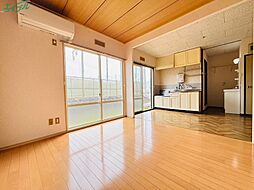 小林アーバンハイツ 1階2LDKのリビング/ダイニング