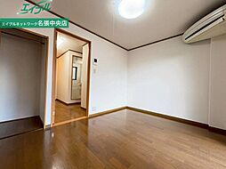 山崎マンション 2階1Kのリビング/ダイニング