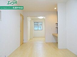 Ｍ・ウェイブII 2階1LDKのリビング/ダイニング