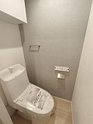 もちろんトイレも交換済です。ウォシュレットも完備しております。