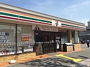 セブンイレブン箕面西小路店 589m
