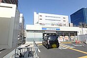 ローソン箕面船場西二丁目 677m