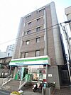 ファミリーマート池田駅南店 548m