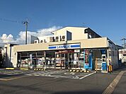ローソン箕面小野原東三丁目店 309m